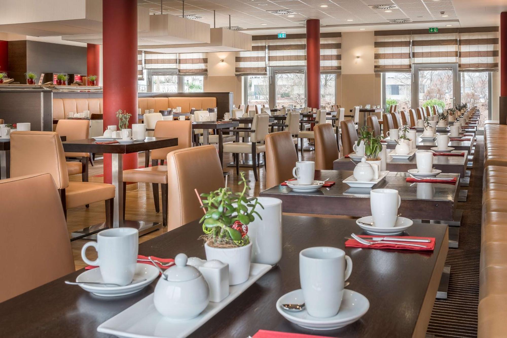 Hotel Western Premier Novina
