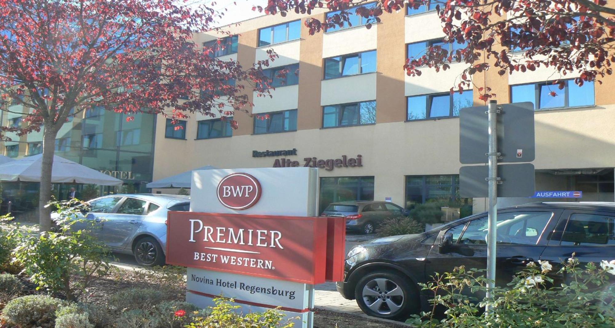 Western Premier Novina Hotel