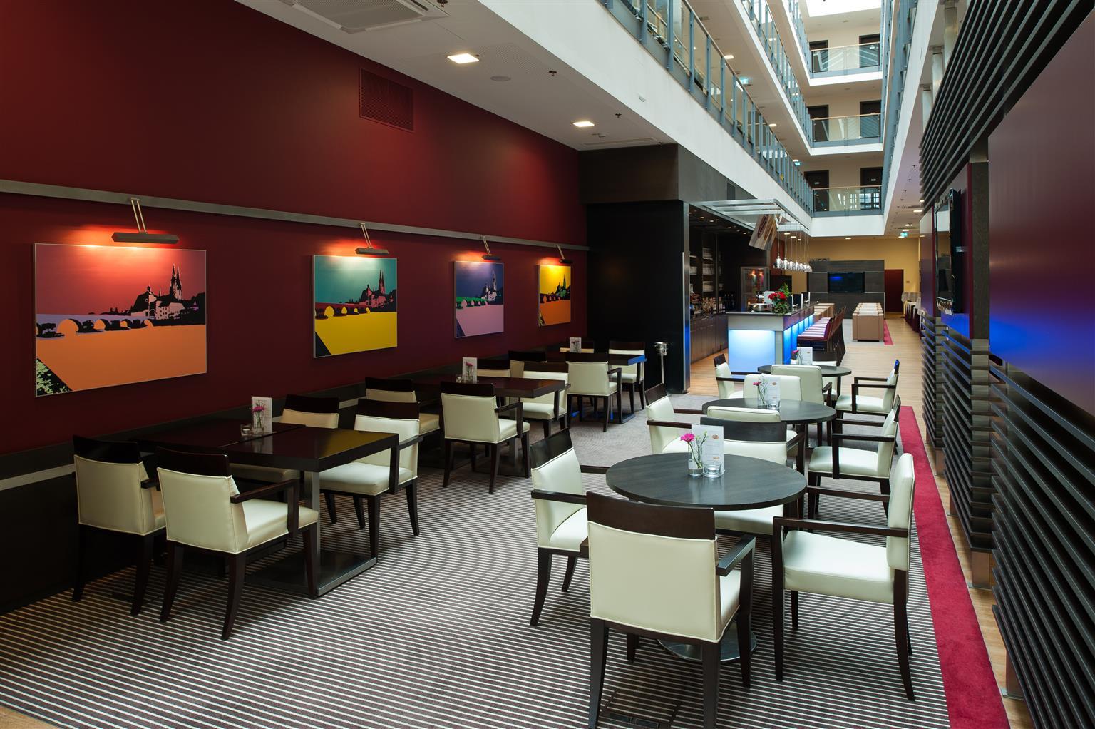 Hotel Western Premier Novina